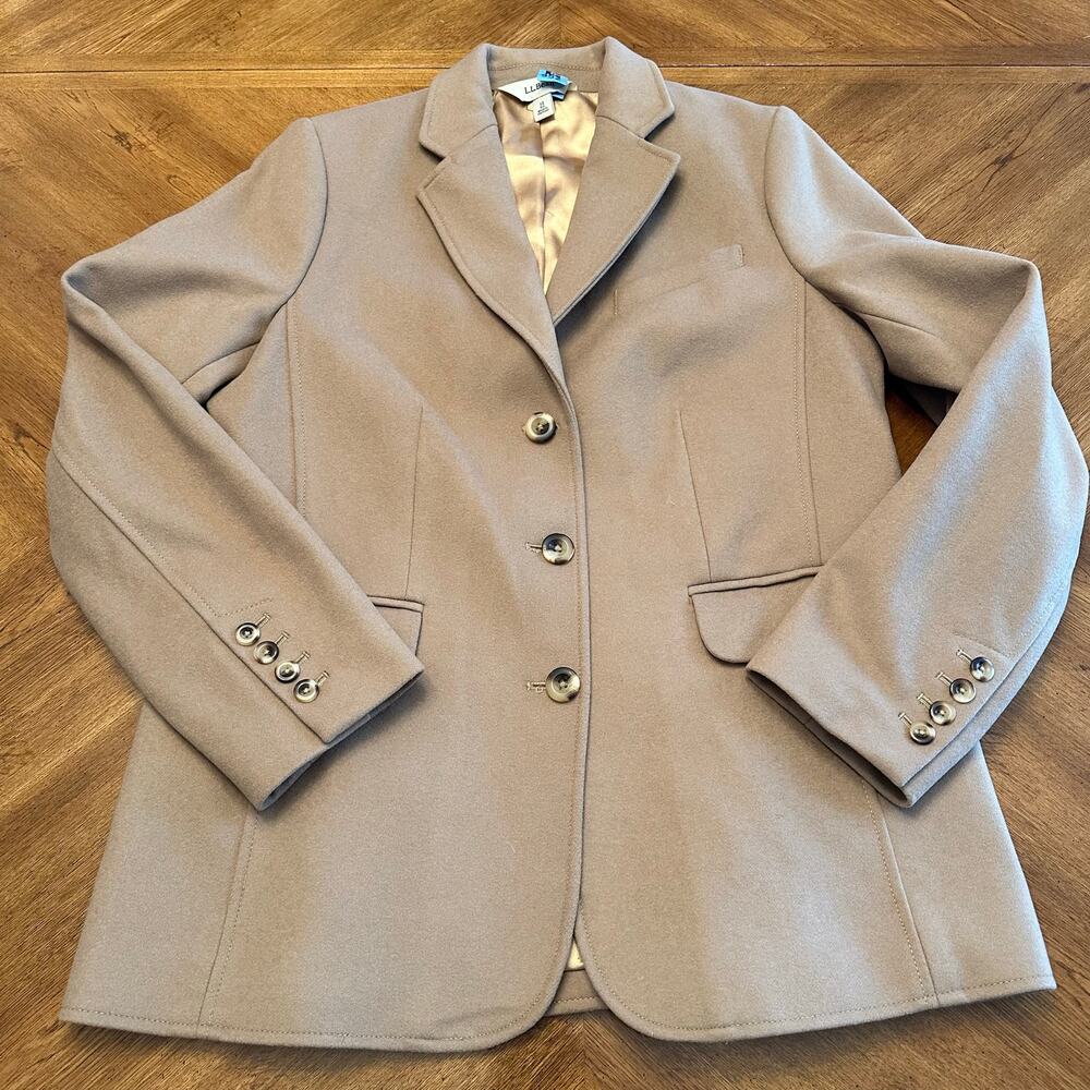 L.L. Bean Cashmere and Wool Beige Button Blazer, Size 14 Classic Capsule Pockets
